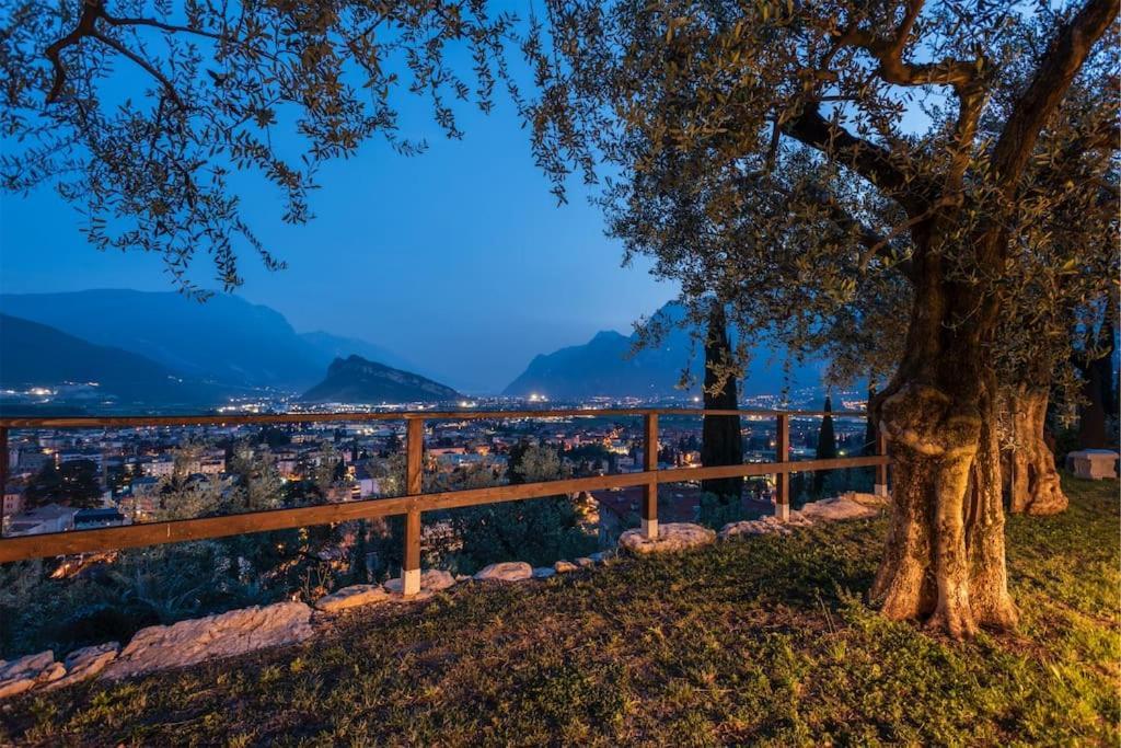 Casa Tra Gli Olivi Villa Arco Exteriör bild